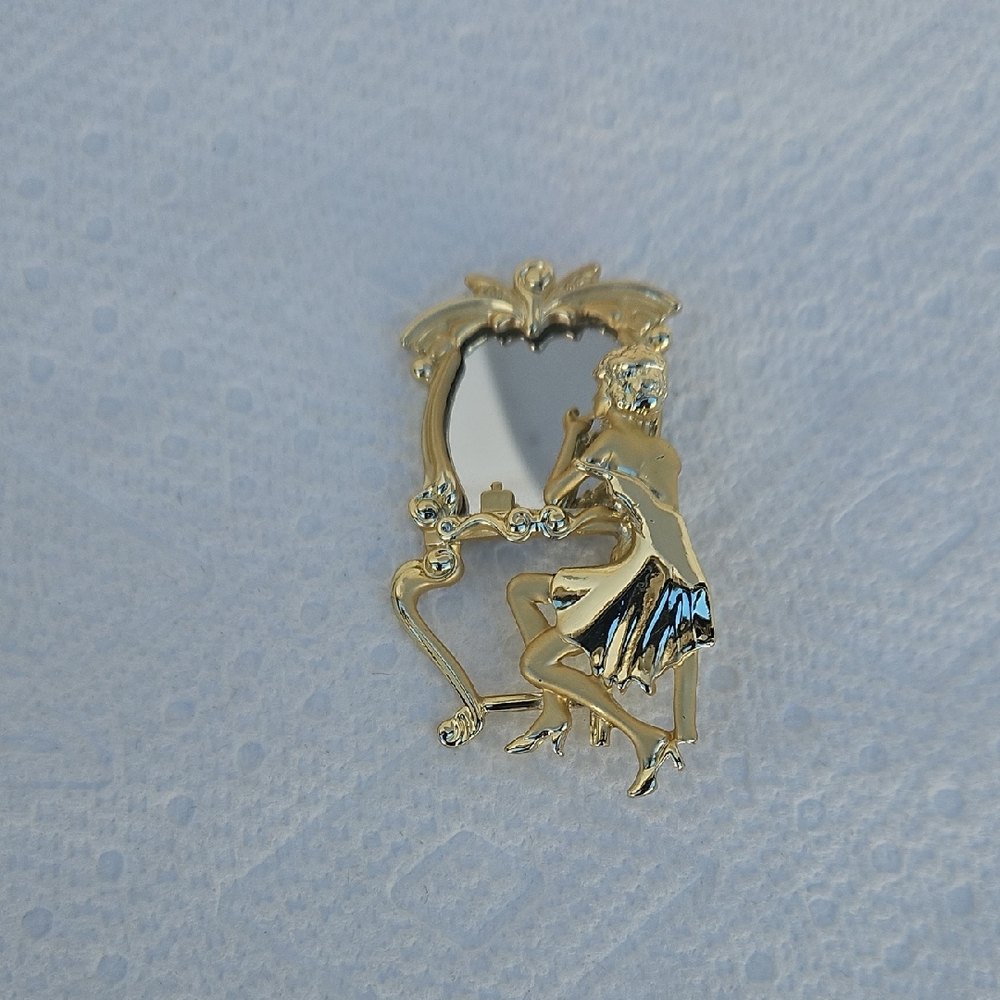 Elegant Gold and Silver Brooch